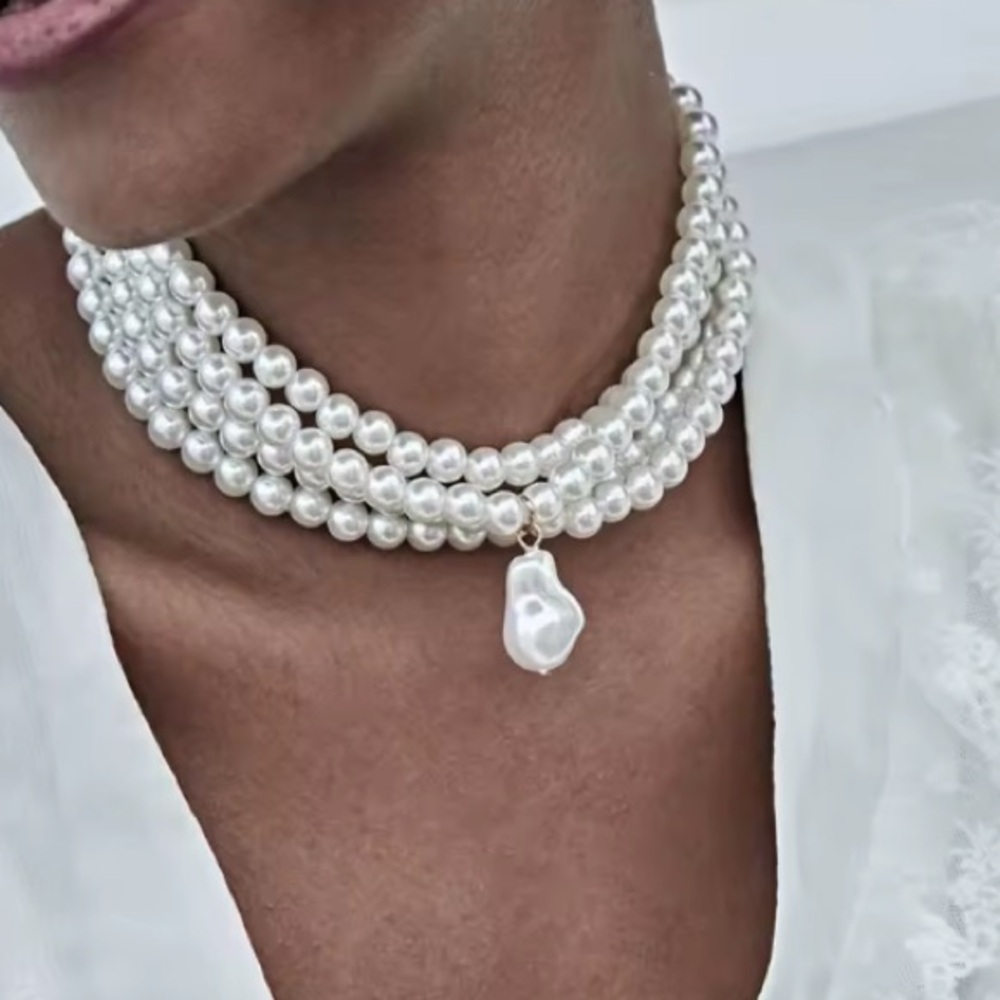 ⭐️ Beautiful Baroque Pearl Four Lines Choker